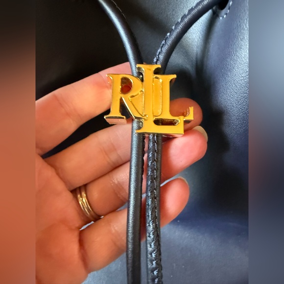 Ralph Lauren Navy Leather Drawstring Shoulder Bucket Bag with Gold RL Accent - Picture 5 of 9